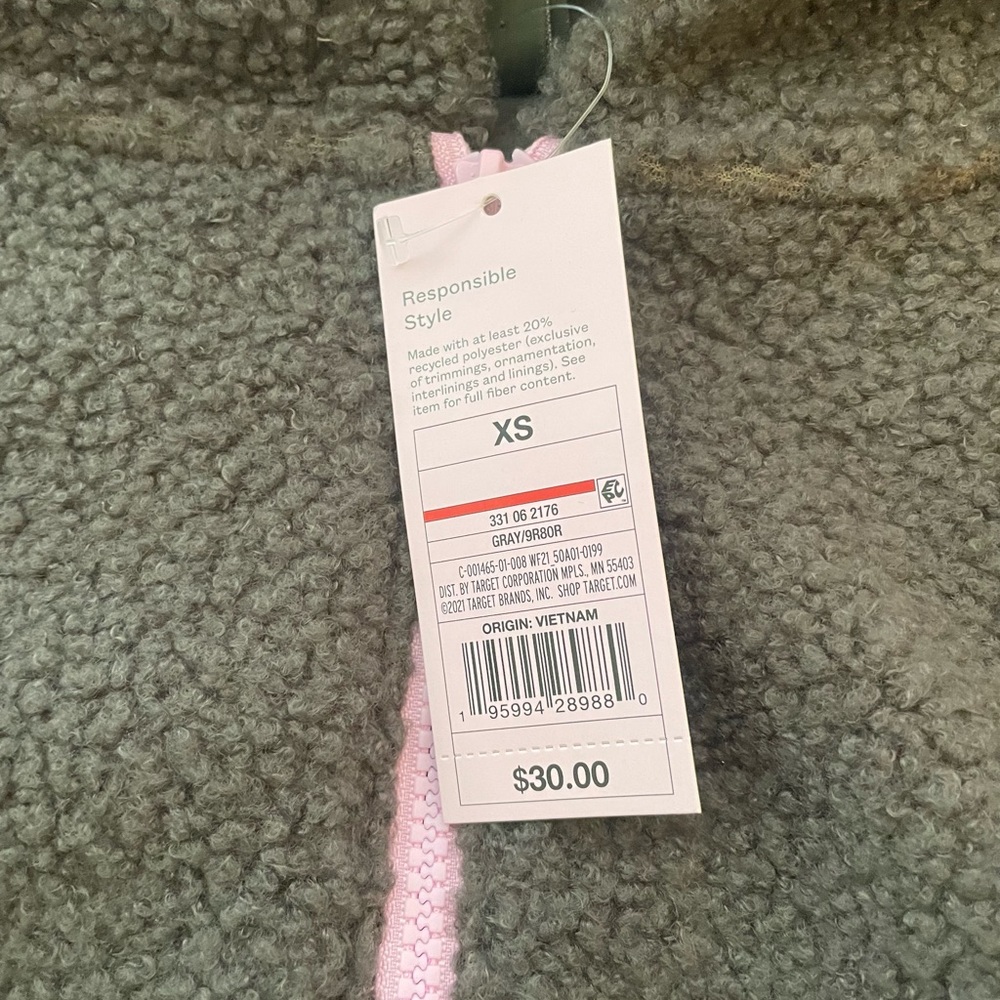 Woman’s Sherpa gray pullover jacket.  Size XS.  NWT.  With hood and kangaroo - Picture 7 of 7